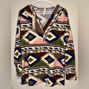 Celeste Women’s Vneck Aztec Print Shirt 3/4 Sleeves Size Small Pink & Tan NEW